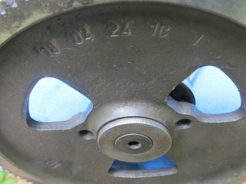 Ford 7.3 diesel cam shaft and geargood parts 1989 international non power stroke