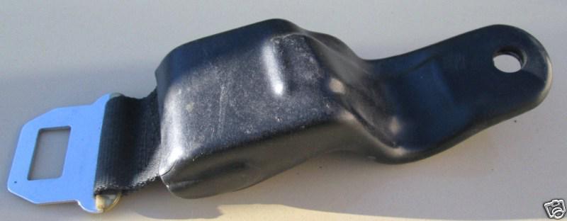 Gm black seat belt retrator for one person~vintage ~