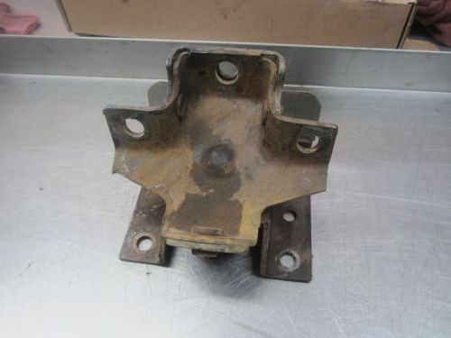 Tk027 2002 gmc yukon 5.3 engine motor mount