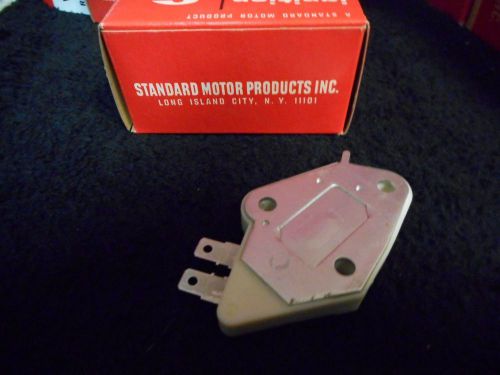 Standard motor products vr-111 new alternator regulator