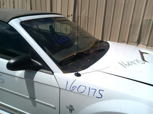 Mustang   2001 antenna 462366