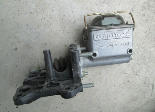 Wildwood 7/8" master cylinder with dual bracket new