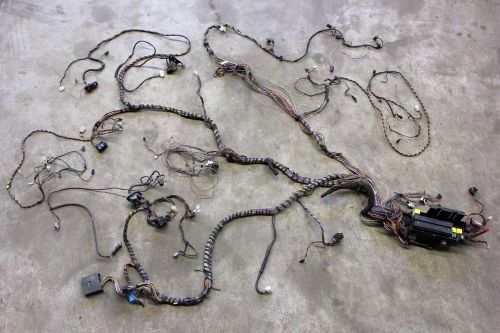 Bmw e32 oem rear fuse box with wiring harness loom (lots of factory options)