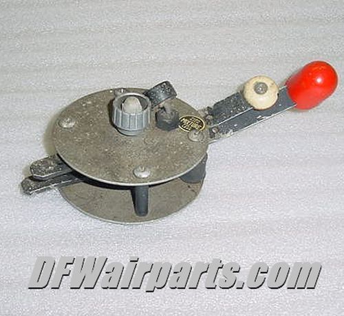 Vintage aircraft throttle quadrant