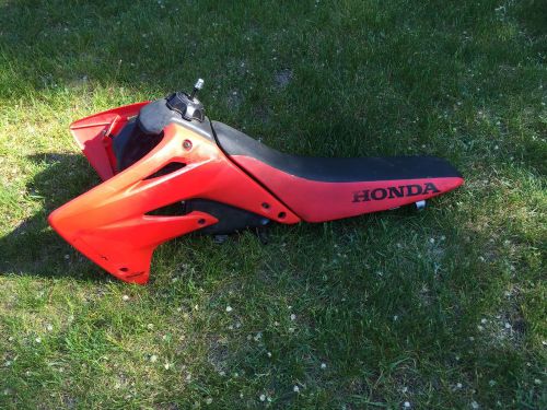 Honda cr85 plastics tank seat cr 85 cr85r shrouds 03 and newer