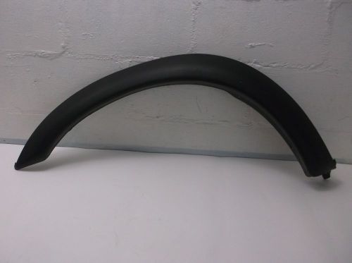 Toyota tacoma left front fender wheel flare 75872-04010  2001 2004 oem