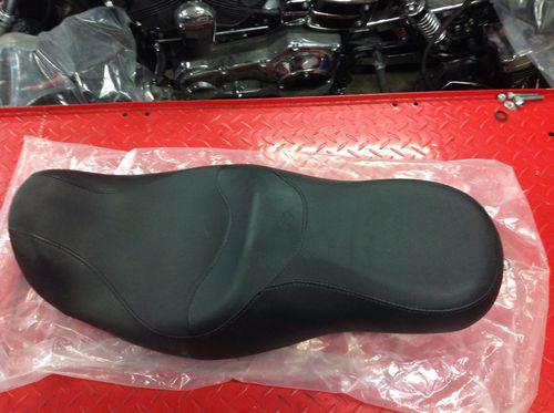 2004  dyna harley hd low rider fxdli - seat  rider  \  passenger seat