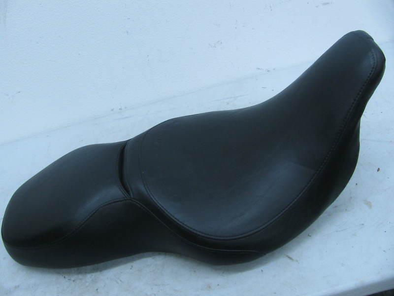 Harley-davidson hd touring seat road glide ultra classic street king 1997 - 2008