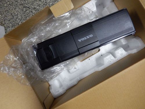 Volvo 6 disc cd player  nos