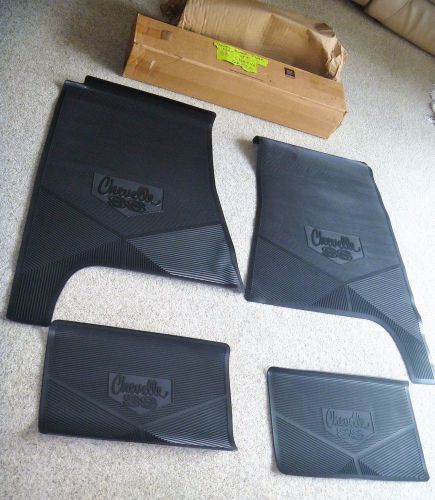 New chevelle ss rubber floor mats ~ 4 piece set ~ &#039;68-&#039;72