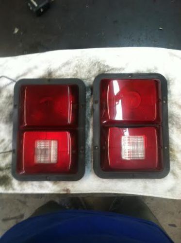 Bargman double tail light for rv / camper / trailer / motorhome / 5th wheel