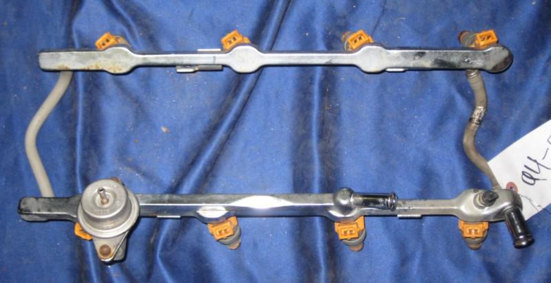 94 95 ford mustang gt 4.6l v8 fuel injector rail with 30lb injectors 