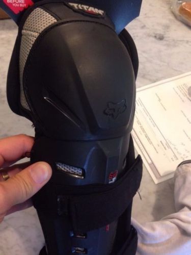 Fox titan race motocross racing knee/shin guards - adult size
