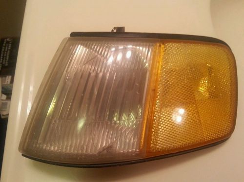 Honda crx front corner turn signal lens driver side 90-91 ( ef)