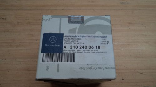 Mercedes nos unopened automatic transmission mount rear 210-240-06-18