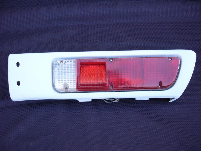 1971 72 73 74 75 76 77 datsun truck passenger's side taillight assembly oem