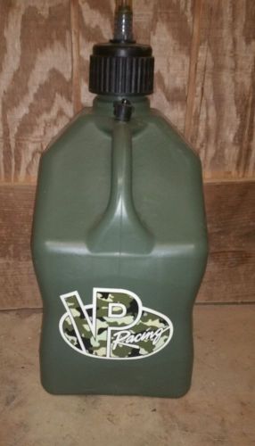 Vp racing 5 gallon fuel jug with hose