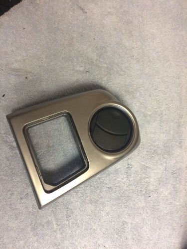 2003 2004 05 2006 2007 2008 toyota matrix lh drivers side heater a/c dash vent
