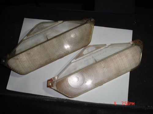 1 pair vintage chevrolet corvair  clear lens 5950683-3 &amp; 4 guide hf1-60   oem