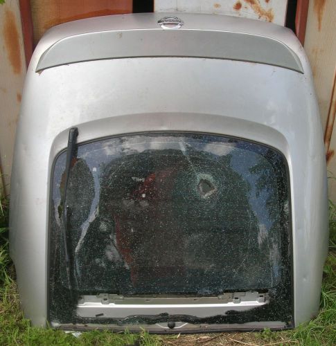 Nissan 2003 z350 hood and rear hatch