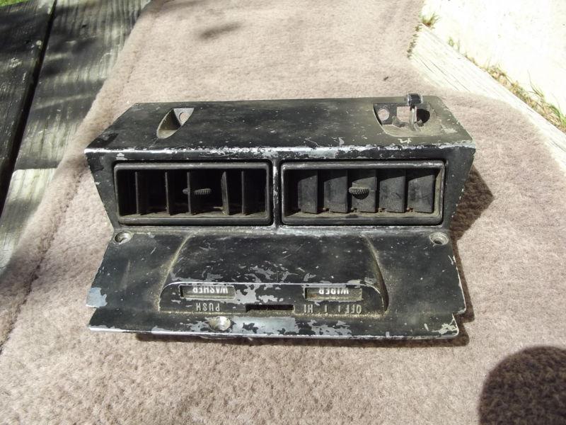 Corvette original center gauge cluster wiper switch bezel a/c 1972-1976 #6499625