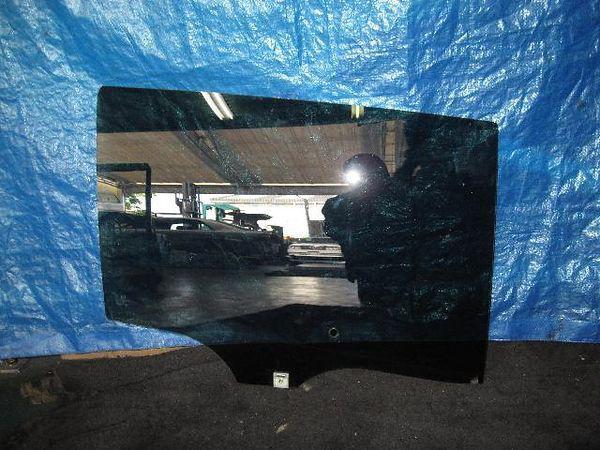 Mazda mpv 2006 rear right door glass [0213330]