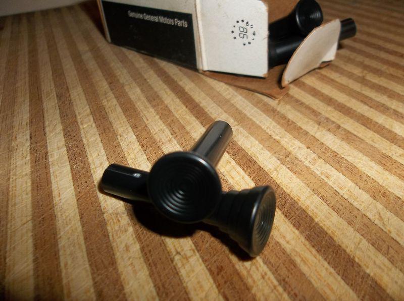 1961 -67 gm nos lock knobs chevrolet olds pontiac buick impala  442 gs ss rs