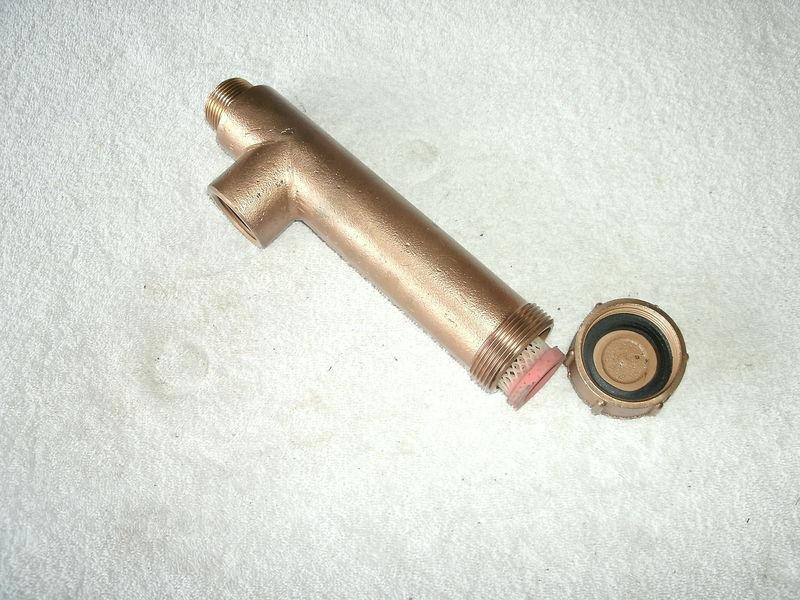 RAW WATER PUMP STRAINER 1