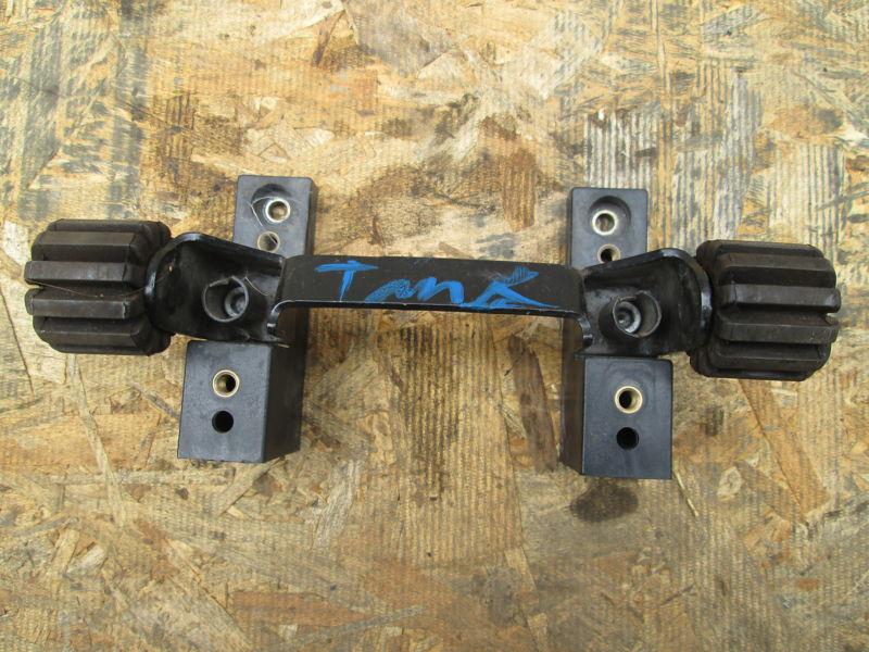 95 bmw r1100r r1100 1100 gas tank fuel tank bracket rubber mounts