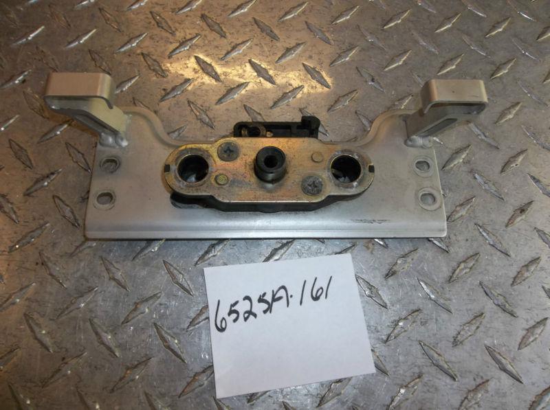 04 05 gsxr 600 750 passenger rear latch mount subframe