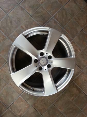 Mercedes benz e350 rims