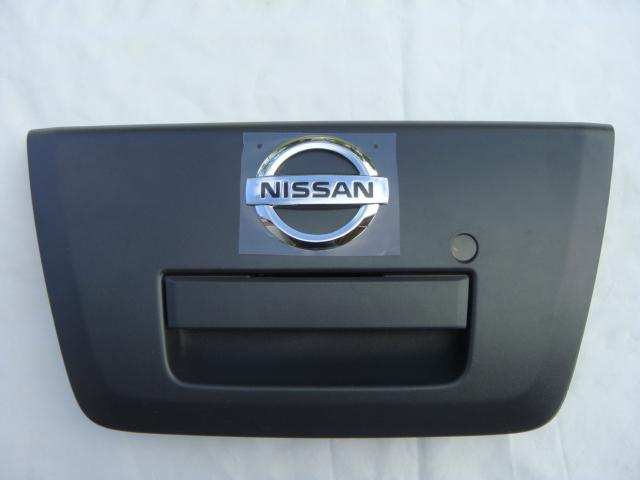 Nissan frontier 2005 - 2009 truck pick up rear tailgate handle emblem logo new