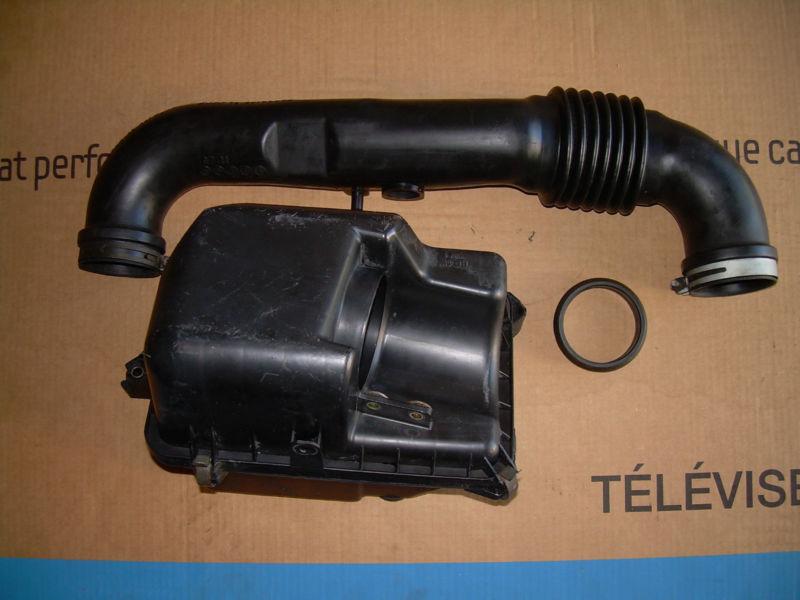 Buy Mazda Miata Factory Airbox / Intake tube 19992005 in Califon, New
