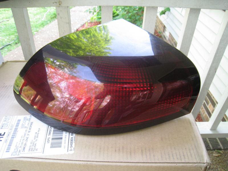 1991-96 dodge stealth r/t drivers side left taillight tail light