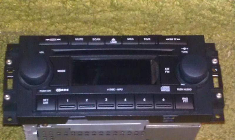Chrysler dodge jeep 6 disc cd mp3 player raq radio p05064010ah