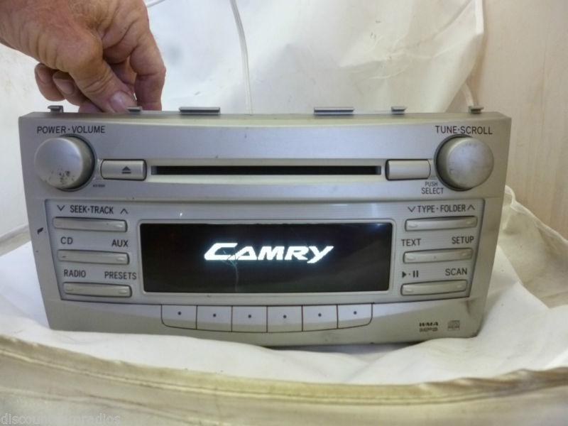 10-11 toyota camry am fm radio cd mp3 86120-06700 a51888 *
