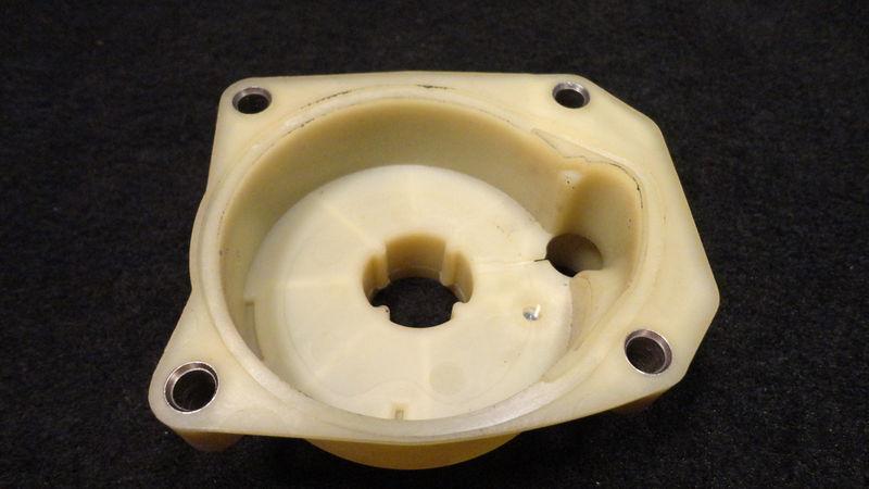 IMPELLER HOUSING #393508 JOHNSON/EVINRUDE 1983-84 90-235HP OUTBOARD BOAT PART, US $40.80, image 2
