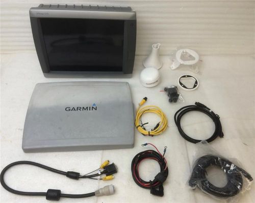 Garmin gpsmap 5215 gps display w/ gps17x antenna + extras