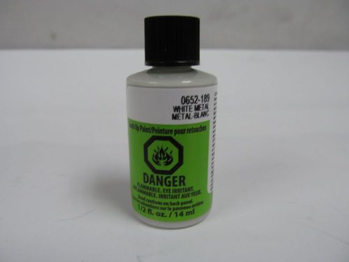 Arctic cat 1/2oz. white touch up paint matches metal