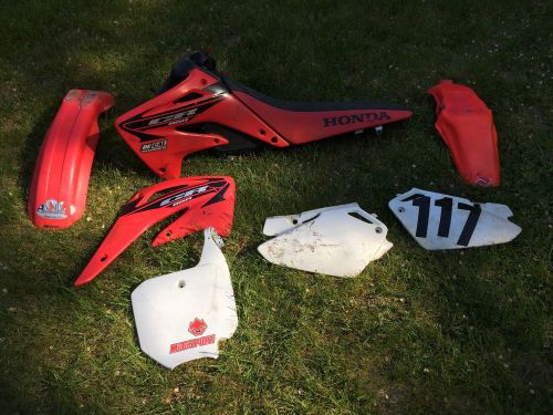 Honda cr85 plastics tank seat cr 85 cr85r fenders number plates shrouds 03