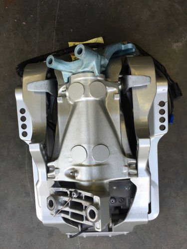 Honda 50 hp outboard single ram tilt &amp; trim unit assembly  bf50d complete