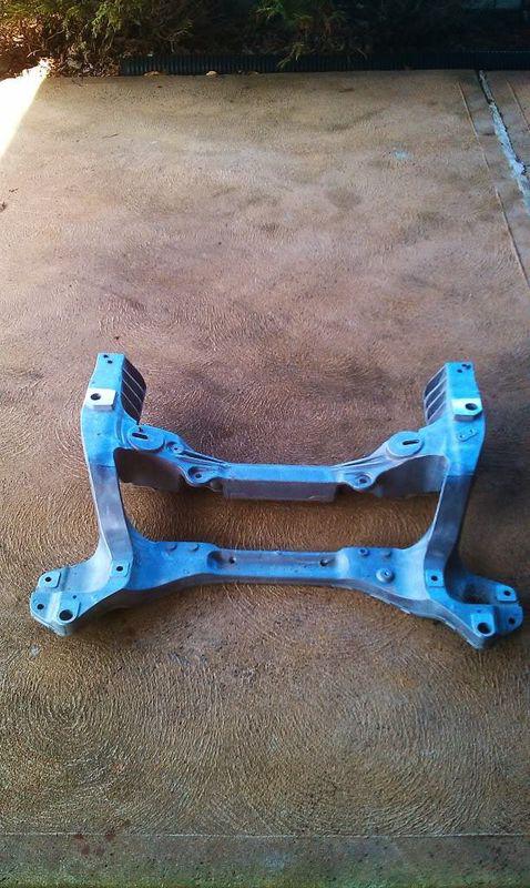 ___08-10 infiniti g37/g35/370z brand new oem/factory never used subframe/cradle 
