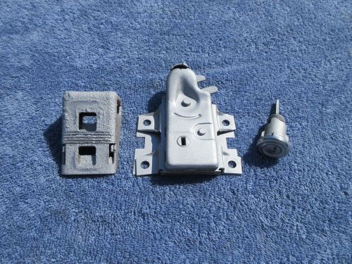 1958 chevrolet impala belair trunk lock and latch