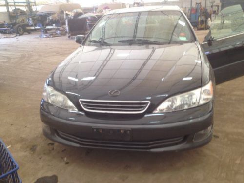 Speedometer fits 00-01 lexus es300 2341948