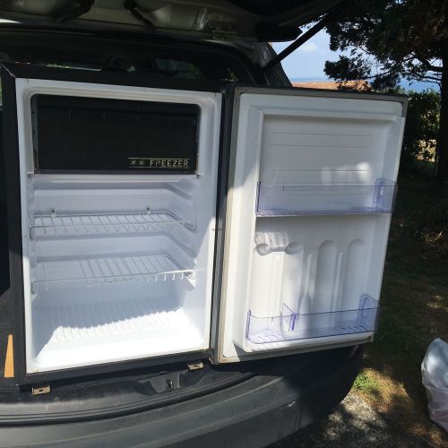 Norcold dual voltage de-390d  rv / boat fridge