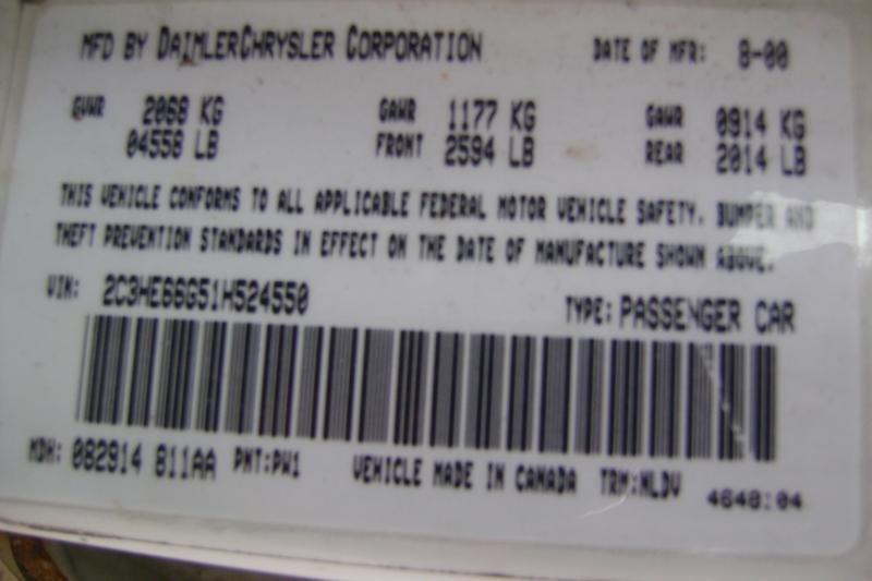 99 - 04 chrysler 300m wheel 17x7 12 spoke chrome corrision by center