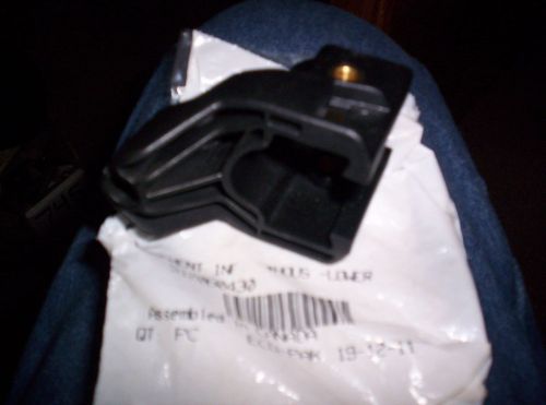 Ski doo snowmobile mxz summit gsx gtx lower throttle housing new oem 512060430