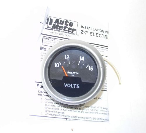 Autometer sport-comp electrical voltmeter gauge 2 5/8&#034; p/n 3591 good condition
