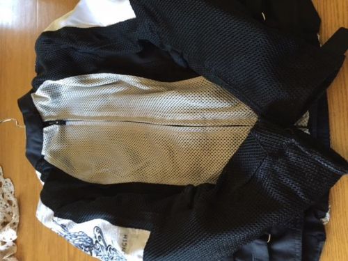 Women's speed &amp; strength mesh jacket with protective padding and removal lining