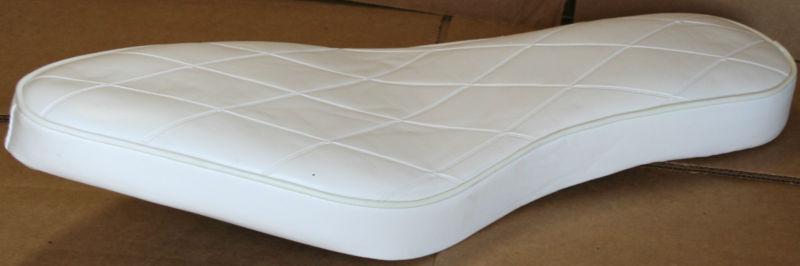 Custom chopper white diamond pattern seat made in italy new (84)